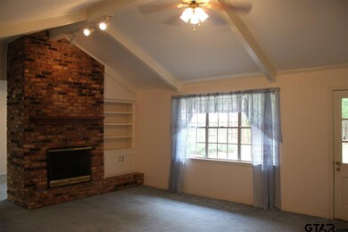 623 623 Fair Ln, Tyler, TX 75701 - photo 3