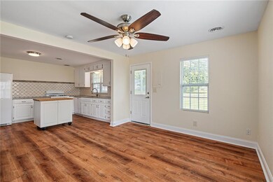 701 N Jefferson St, Spring Hill, KS 66083 - photo 4