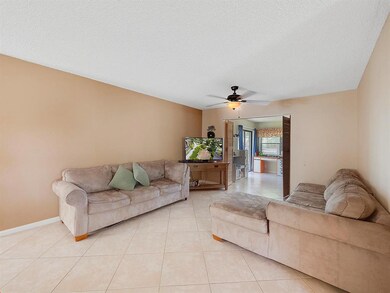 9570 Affirmed Ln, Boca Raton, FL 33496 - photo 5