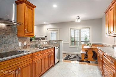 123 S Willow Brook Dr, Asheville, NC 28806 - photo 7