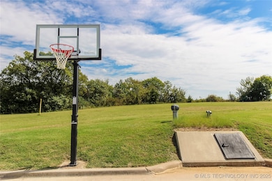 503 Forest Ln, Ardmore, OK 73401 - photo 4