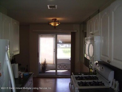 645 Correll Ave unit A, Staten Island, NY 10309 - photo 4