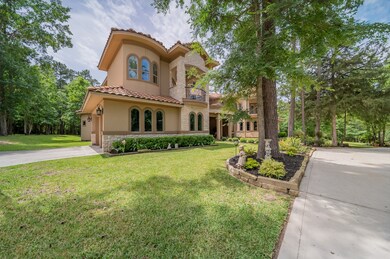 A View of the oposite side with garage.