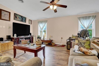 35 Vicki Cir unit 24, Gettysburg, PA 17325 - photo 5