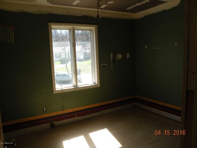 102 Fulmer Ave, Stroudsburg, PA 18360 - photo 7