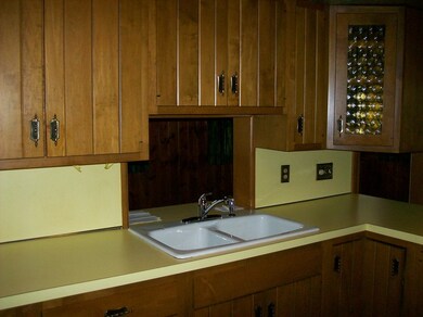 54 Hunthurst Cir, Worcester, MA 01602 - photo 4