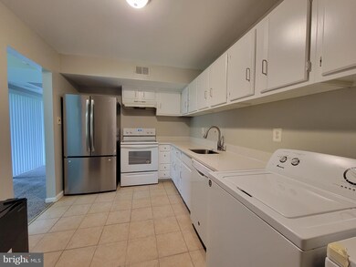 3101 Buccaneer Ct unit 201, Fairfax, VA 22031 - photo 7