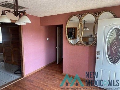 608 N Maple St, Carlsbad, NM 88220 - photo 3