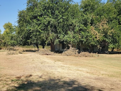 10588 W Rindge Rd, Stockton, CA 95202 - photo 5