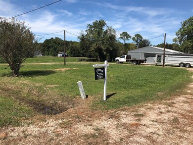 1804 County Road 192, Alvin, TX 77511 - photo 2