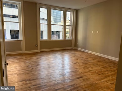 100 W Lexington St unit 305, Baltimore, MD 21201 - photo 4
