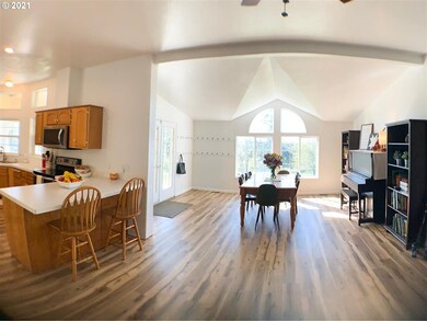 9961 S Maple Grove Rd, Molalla, OR 97038 - photo 5