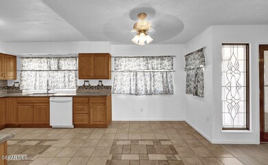 10679 Janway Dr, El Paso, TX 79935 - photo 7