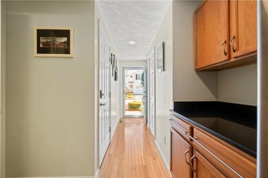 450 Providence St unit 15, West Warwick, RI 02893 - photo 3