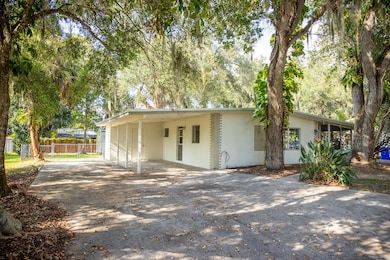 809 SE 10th St, Okeechobee, FL 34974 - photo 3