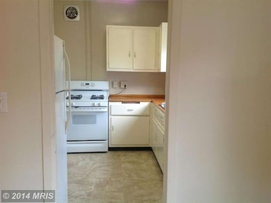 3251 Martha Custis Dr unit 847, Alexandria, VA 22302 - photo 4
