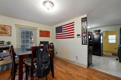 2133 W High St-12