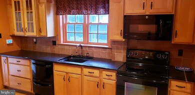 1313 W Wynnewood Rd, Ardmore, PA 19003 - photo 2