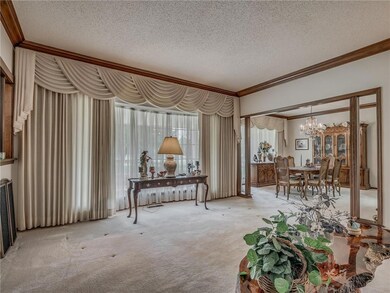 Love the large front windows