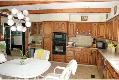 8001 Fenwick Ct, Pennsauken, NJ 08109 - photo 5