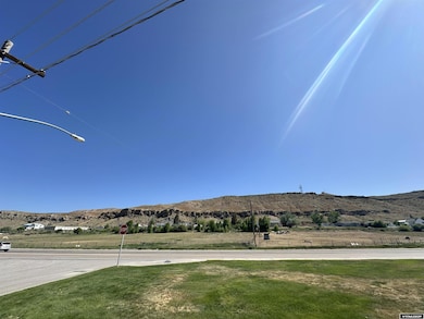 675 Fife Ct, Evanston, WY 82930 - photo 2