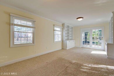 13105 Melville Ln, Fairfax, VA 22033 - photo 7