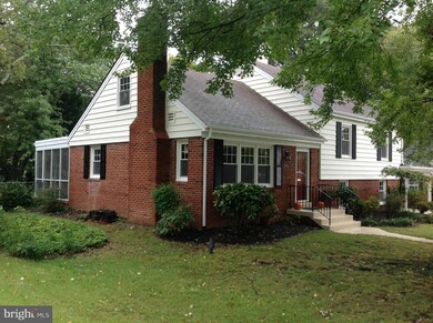 923 Croton Dr, Alexandria, VA 22308 - photo 2