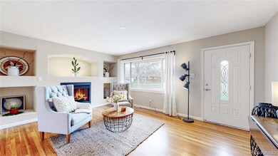 391 Lansing St, Aurora, CO 80010 - photo 3