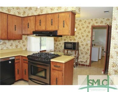 Breakfast Area. Breakfast are right off of the kit