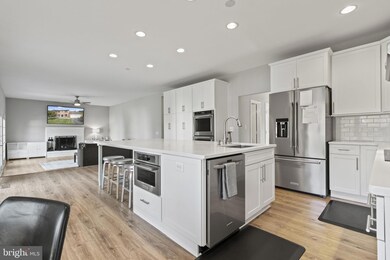 12221 Quince Valley Dr, North Potomac, MD 20878 - photo 5