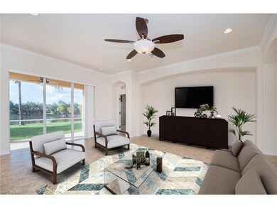 Open & Bright Living Space!