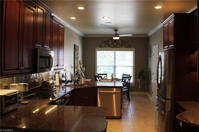 Kitchen with Eat in