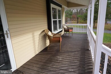 8017 Nicky Ct, Laurel, MD 20723 - photo 3