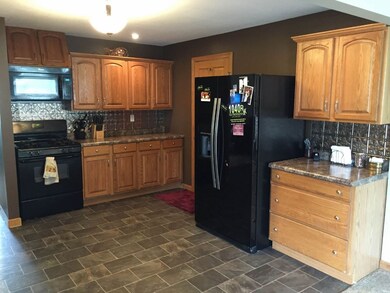 59547 Garver Ave, Elkhart, IN 46517 - photo 4