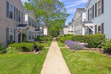 897 Symphony Dr unit 7123, Aurora, IL 60504 - photo 3