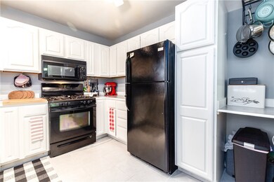 233 Morse Ave, Warwick, RI 02886 - photo 5