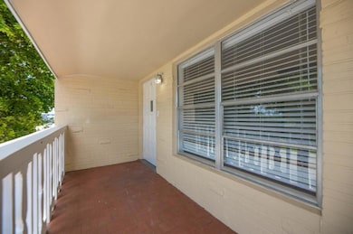 1033 NW 30th Ct unit 4, Wilton Manors, FL 33311 - photo 3