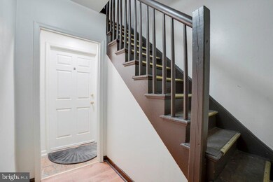 869 Hollins St, Baltimore, MD 21201 - photo 4