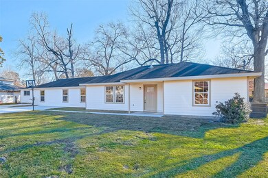 10326 Wicklowe St, Houston, TX 77016 - photo 2