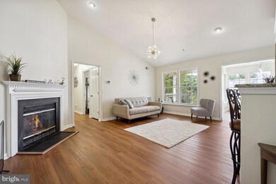 3570 Sherbrooke Cir unit 302, Woodbridge, VA 22192 - photo 3