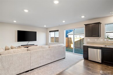 10713 185th St E, Puyallup, WA 98374 - photo 2