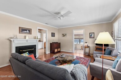 7-web-or-mls-112 S 14th St-13
