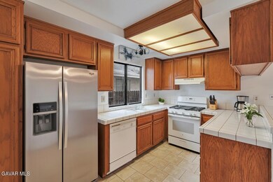 2021 Buckwheat Ave, Rosamond, CA 93560 - photo 5