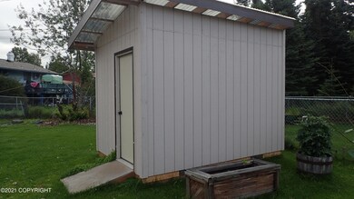 Apt B shed