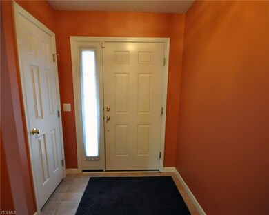 125 Cobblestone Ct, Berea, OH 44017 - photo 2