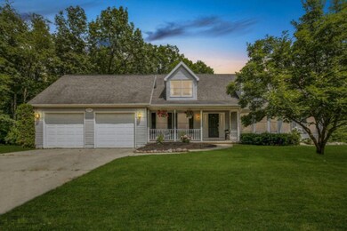 264 Oakwood Ct, Ionia, MI 48846 - photo 2