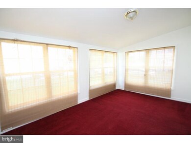 905 Ridgeway St, Gloucester City, NJ 08030 - photo 5