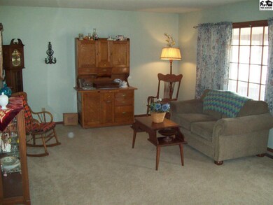 403 S Maxwell St, McPherson, KS 67460 - photo 4