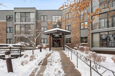 20 Windsor Ln unit 304A, New Brighton, MN 55112 - photo 2