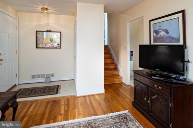 221 Worthmont Rd, Catonsville, MD 21228 - photo 5